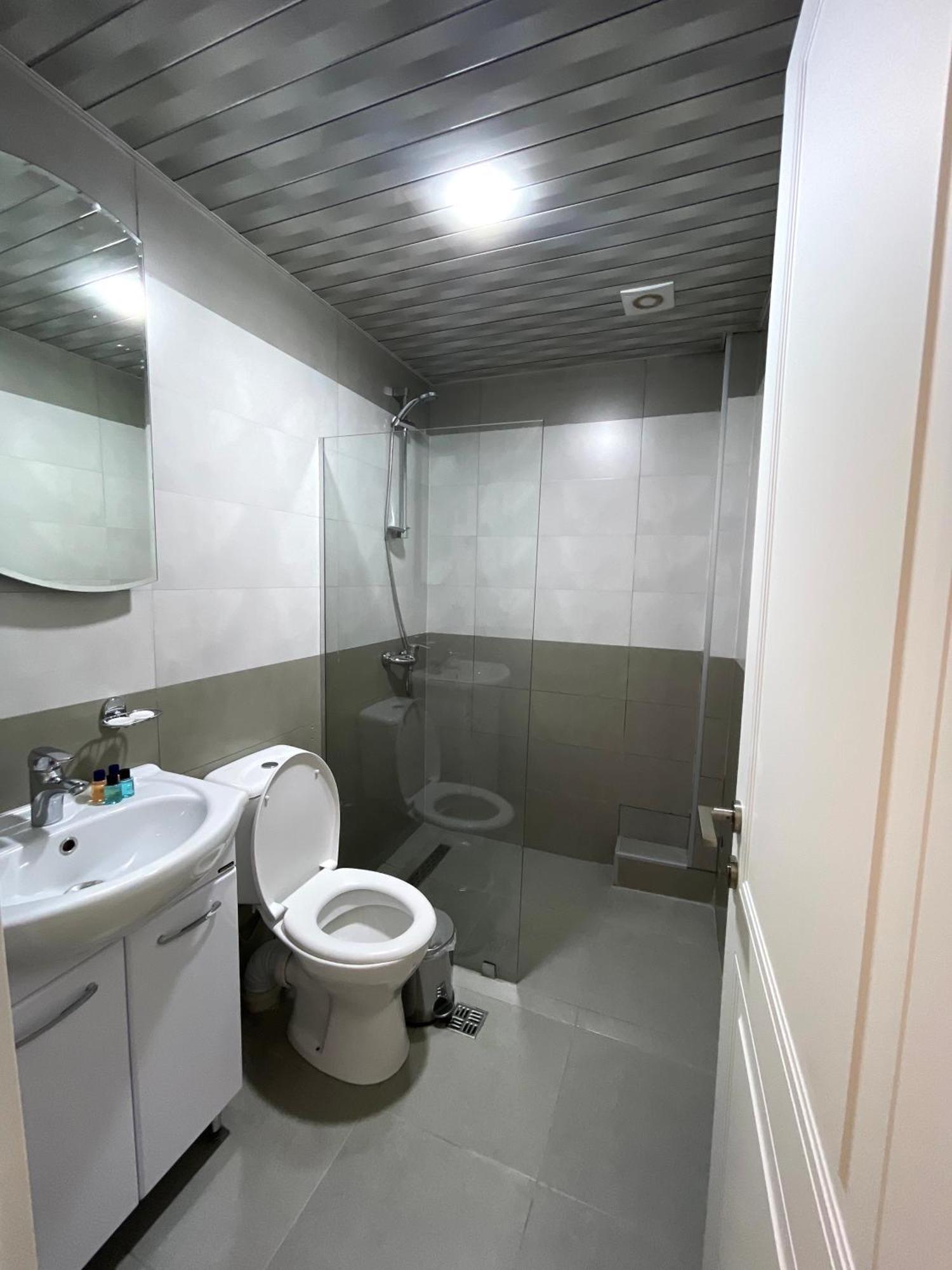Hotel White House Tbilisi Exteriör bild